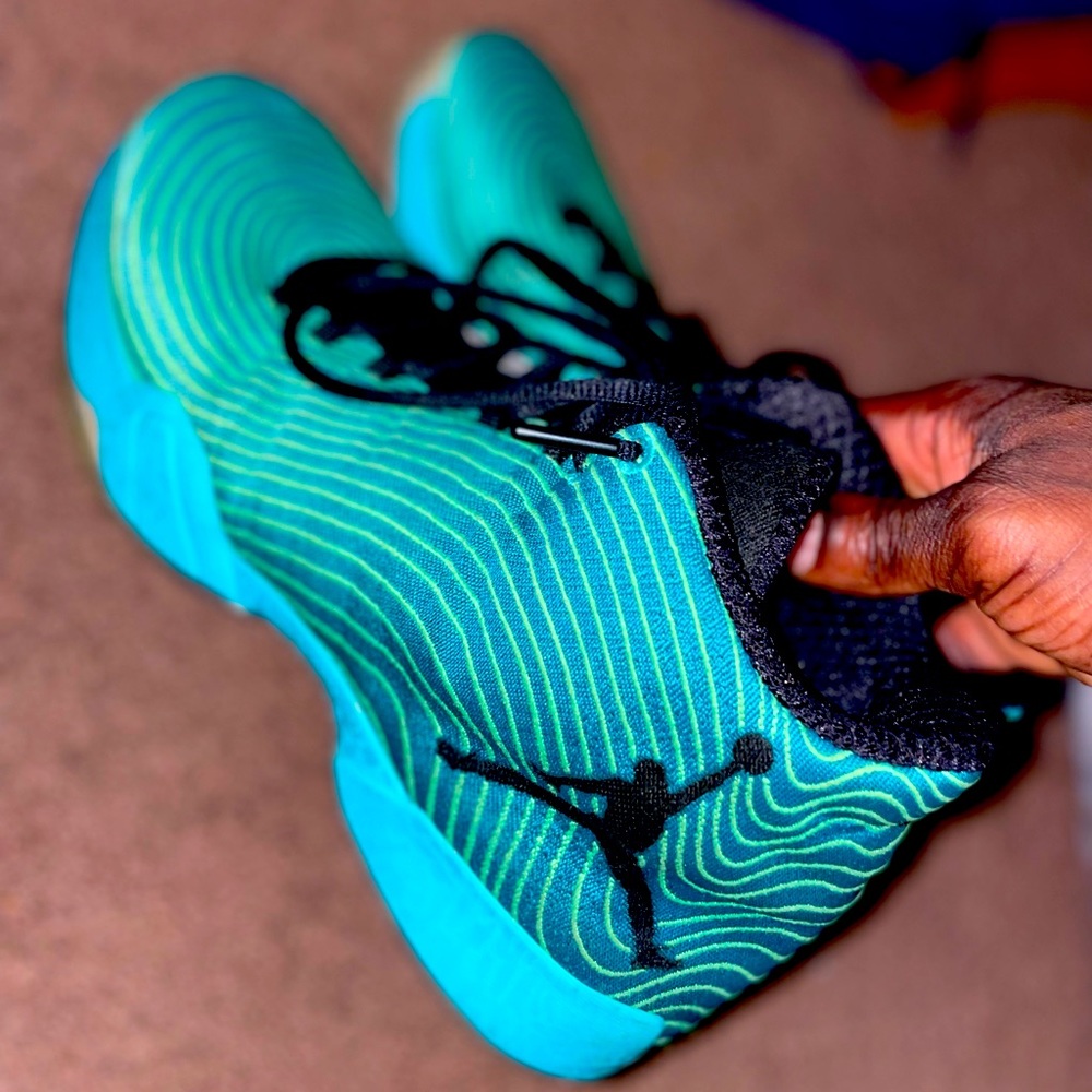 Green Jordan 29